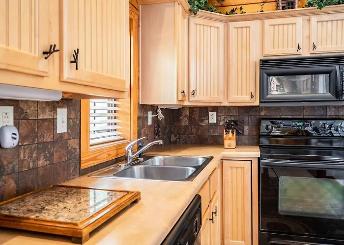 Cabins At Grand Mountain
